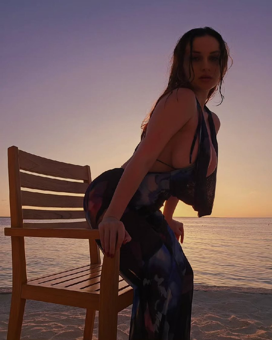 Sexy girl Miranda Faith nude in Zagreb