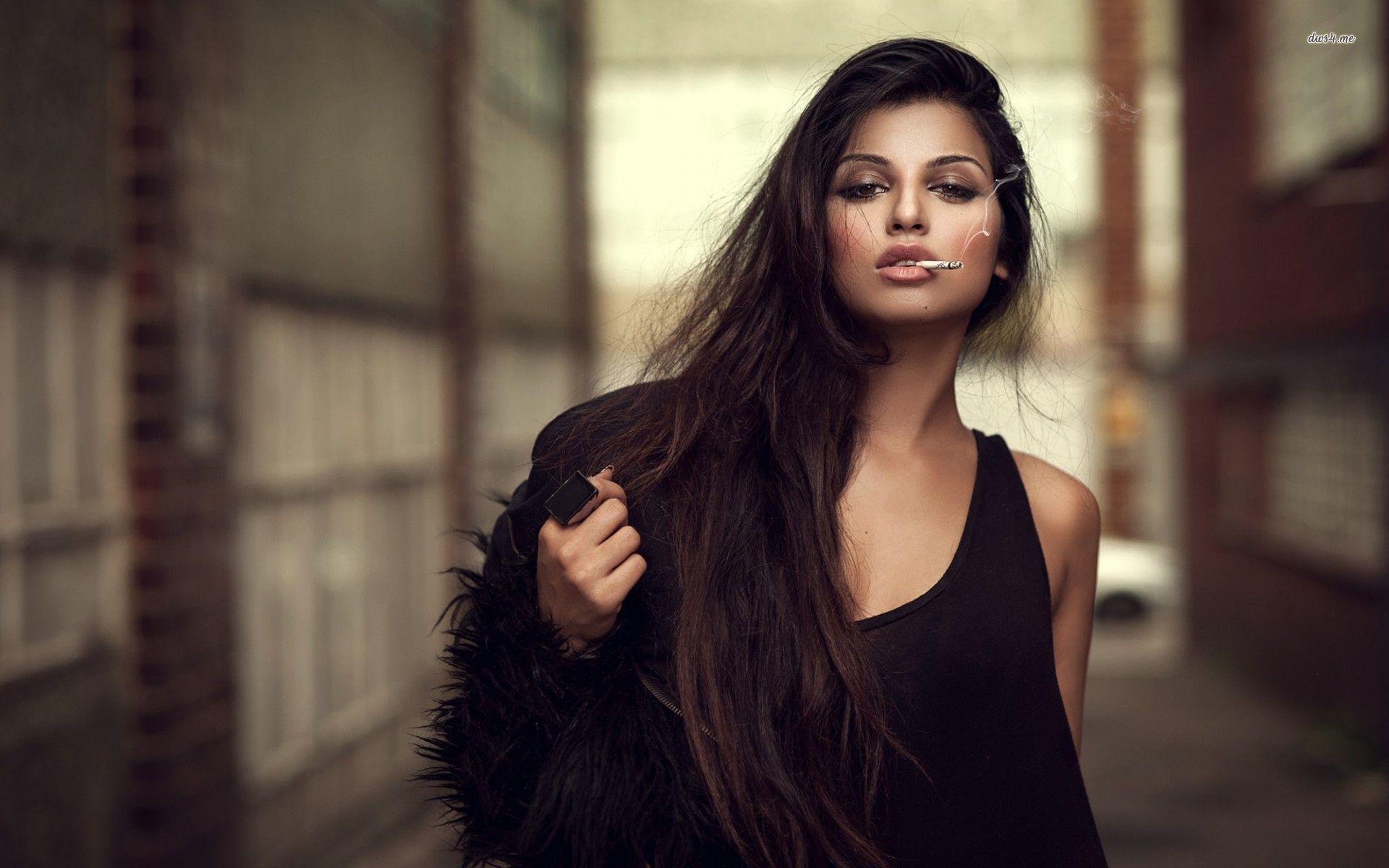 A playful frame from Sassy girls — online in Zagreb